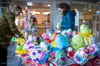 Sopot. Charytatywny Kiermasz Wielkanocny na rzecz uchodźców...