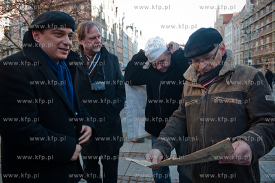 Gdansk. Dlugi Targ. Wernisaz wystawy plenerowej pt...