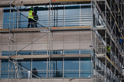 Gdansk. Biurowiec Olivia Business Center. Budowa kolejnego...