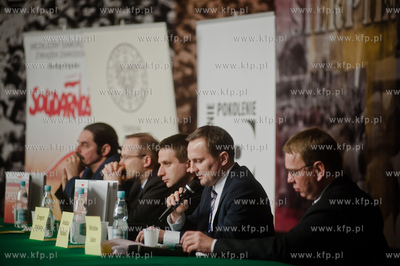 Gdansk. Sala BHP Stoczni Gdanskiej. Prezentacja 2 tomu...