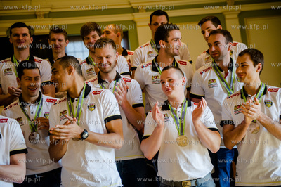 Gdansk. Sala Obrad Rady Miasta. Wizyta zespolu siatkarzy...