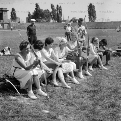 Zawody łucznicze na stadionie żużlowym GKS Wybrzeże...