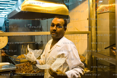 Amman.Jordania NZ Sklep z slodyczami. Na Bliskim Wschodzie...