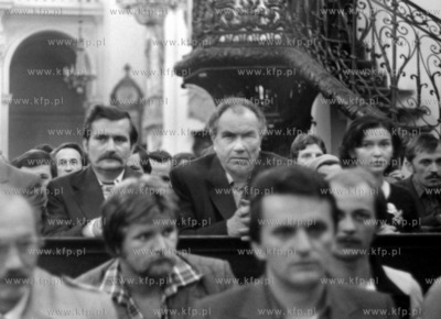 Delegacja Solidarnosci na mszy w kosciele sw. Krzyza...