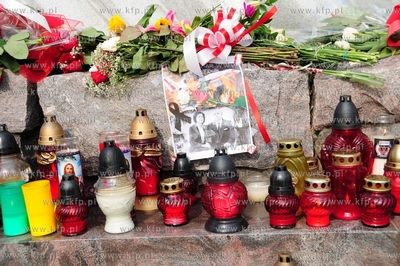 Chicago. Pomnik Katynski. Polonia sklada hold ofiarom...