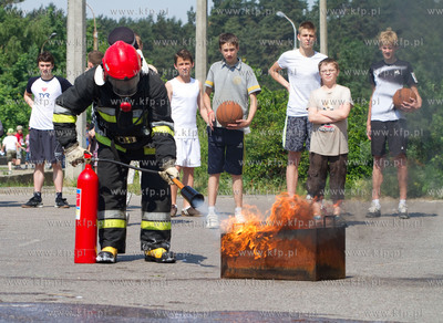 Gdansk, Morena. Przy Zespole Ksztalcenia Podstawowego...