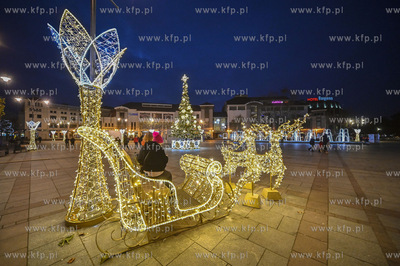 Sopot. Swiateczne iluminacje w Sopocie. 14.12.2020...