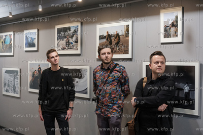 Gdansk. Wernisaż wystawy „Sezon” - WiMBP filia...