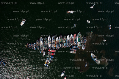 Morska Pielgrzymka Rybakow w Pucku na odpust Sw Piotra...