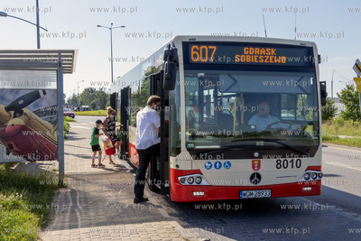 Inaguracja wakacyjnej linii autobusowej 607 obsługiwanej...