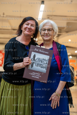 Gdańsk, Centrum Handlowe Manhattan. Spotkanie promocyjne...