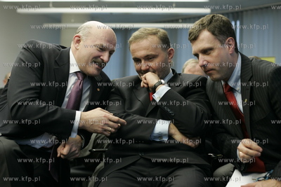 Gdansk, siedziba Grupy LOTOS. Grupa LOTOS podpisala...