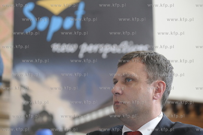 Sesja Rady Miasta Sopotu. Spotkanie dotyczylo glownie...