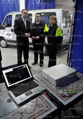 Gdansk. Pomorski Osrodek Szkolenia Drogowego. Przekazanie...