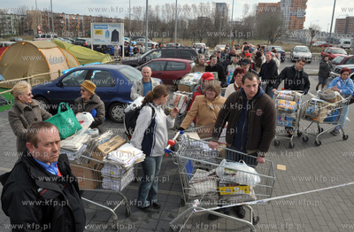 Gdansk. Parking Galerii Przymorze. Akcja ekologiczna...