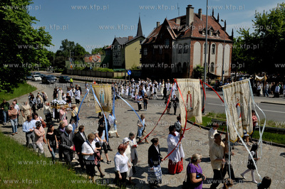 Uroczystosci i procesja Bozego Ciala w parafii sw....