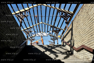 Remont 3 peronu na Dworcu Glownym PKP w Gdansku zwiazany...