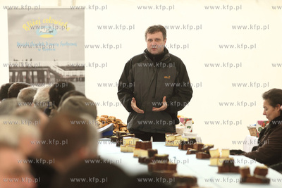 Sopocka Wigilia dla osób samotnych i bezdomnych.
21.12.2012
fot....