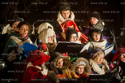 Gdansk. Zieleniec przy pomniku Jana Heweliusza. Widowisko...
