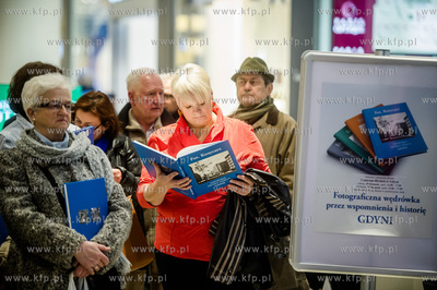 Gdynia. Centrum Handlowe Riviera. Premiera i promocja...