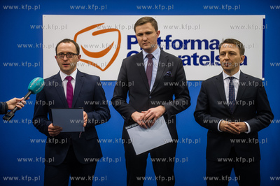 Gdańsk. CH Manhattan. Biuro Zarządu Regionu Pomorskiego...