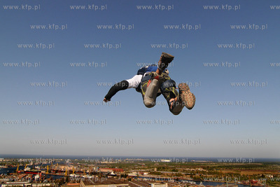 Mlode Miasto w Gdansku. Zawody Diverse Crane Boogie...