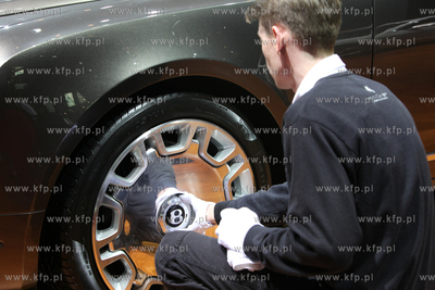 Targi motoryzacyjne w Genewie. Nz. Bentley Continental...