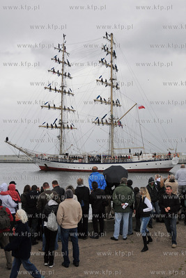Chopin// Polska/ The Course. Gdynia swietuje zakonczenie...