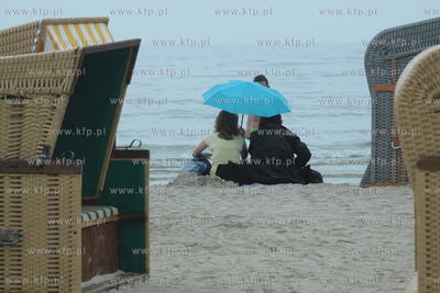 Wakacyjny wypoczynek na plazy w Kolobrzegu.
07.07.2011
fot....