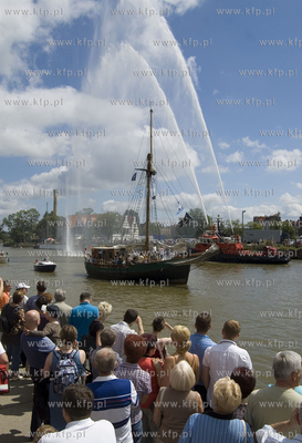 Uroczysta parada zaglowcow na Motlawie zakonczyla Baltic...