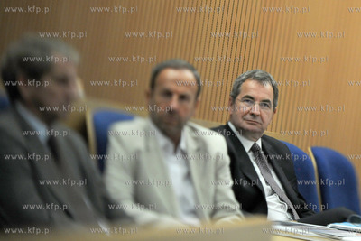 W  sali im. Lecha Badkowskiego Urzedzie Marszalkowskim...