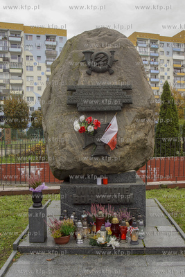 Gdańsk, aleja Jana Pawła II. Pomnik W Hołdzie Bohaterom...