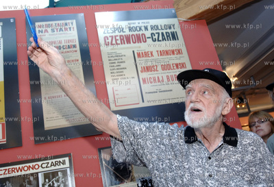 Krzywy Domek - Centrum Rezydent w Sopocie - pokaz filmu...