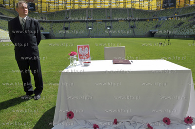 Slub na stadionie PGE Arena w Gdansku. Inga Szwarc...