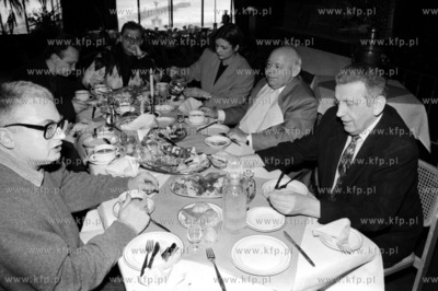 Jerzy Urban na obiedzie w restauracji Maxim w Gdyni...