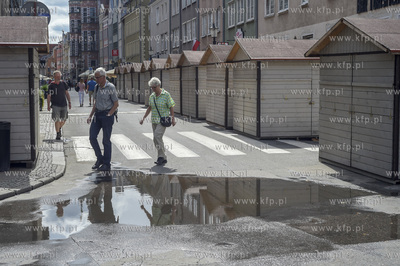 Gdańsk. Przygotowania do 759 Jarmarku św. Dominika....