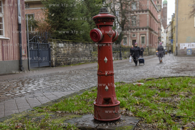 Gdańsk. Hydrant na ul. Ławniczej. 04.12.2019 fot....