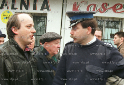 Dzialacz stoczniowej "Solidarnosci" Karol Guzikiewicz...