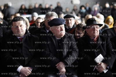 Gdansk. Uroczystość zawieszenia wiechy na budowanym...