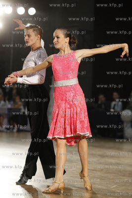 Gimnazjumnr 2 w Zukowie. Konkurs tanca towarzyskiego.
06.12.2014
fot....