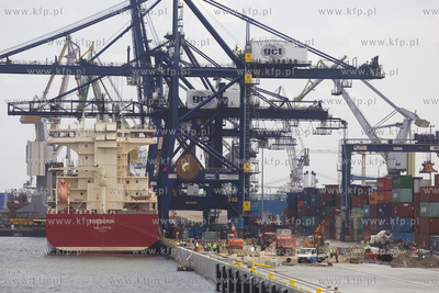 Gdyński Terminal Kontenerowy.
25.05.2015
fot. Krzysztof...