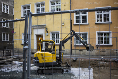 Wymiana nawierzchni ulicy Chlebnickiej w Gdańsku.
20.02.2017
fot....