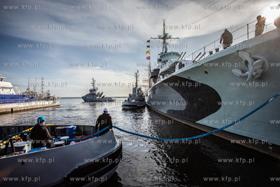 Okręt-muzeum ORP "Błyskawica" opuścił Nabrzeże...