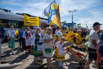 Kościerzyna. XXV Światowy Zjazd Kaszubów. Przyjazd...