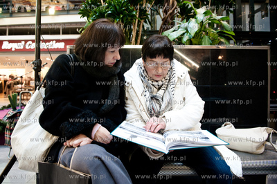 Gdansk. Centrum Handlowe Manhattan. Premiera i promocja...
