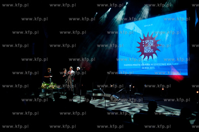 Gdansk. Teatr Wybrzeze. Uroczystosc wreczenia nagrod...