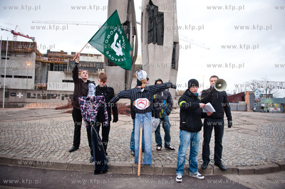 Gdansk. Dzien Gniewu. Manifestacja pod haslem 5 X NIE...