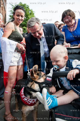 Gdansk. Prezydent RP Bronislaw Komorowski, ktory przyjechal...
