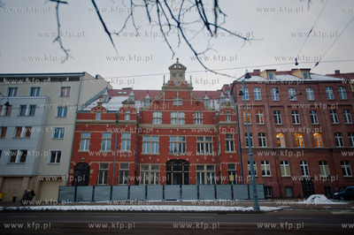 Gdansk. Wyremontowany, zabytkowy budynek przy ul. Nowe...