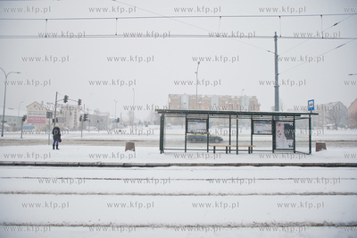 Gdansk. Przystanek tramwajowy na Al. Vaclava Havla....